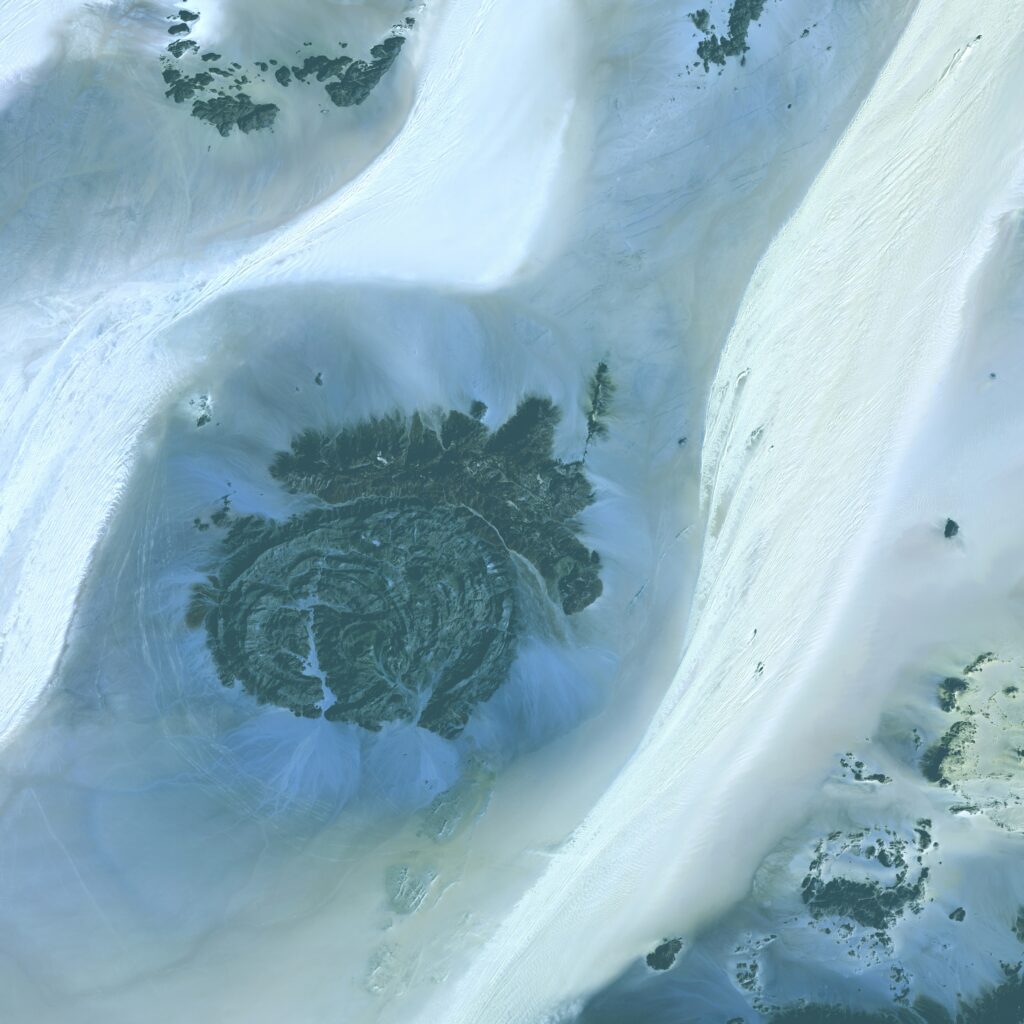 usgs-1_IV9CRLnd8-unsplash