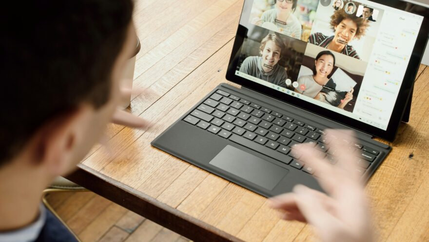 surface-HJgaV1qjHS0-unsplash