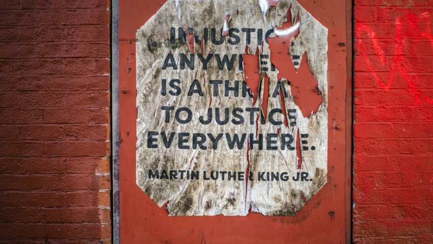jason-leung-lAlmzJm82QU-unsplash